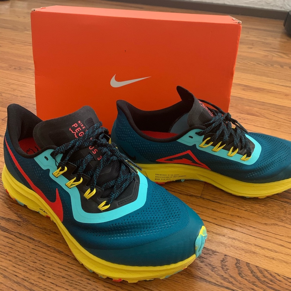 Nike Pegasus 36 trail & hiking sneakers